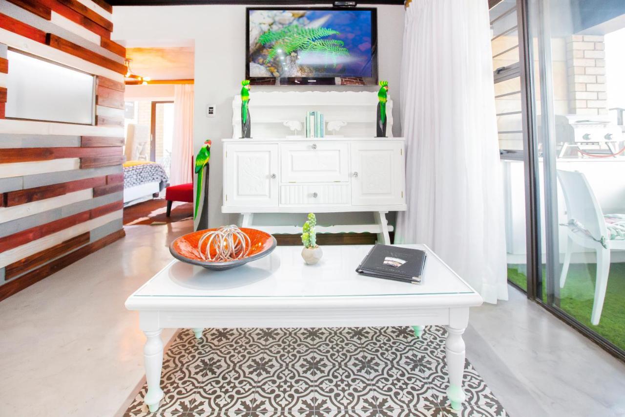 Wilderness Waters Boutique Suites - Adults Only Екстер'єр фото