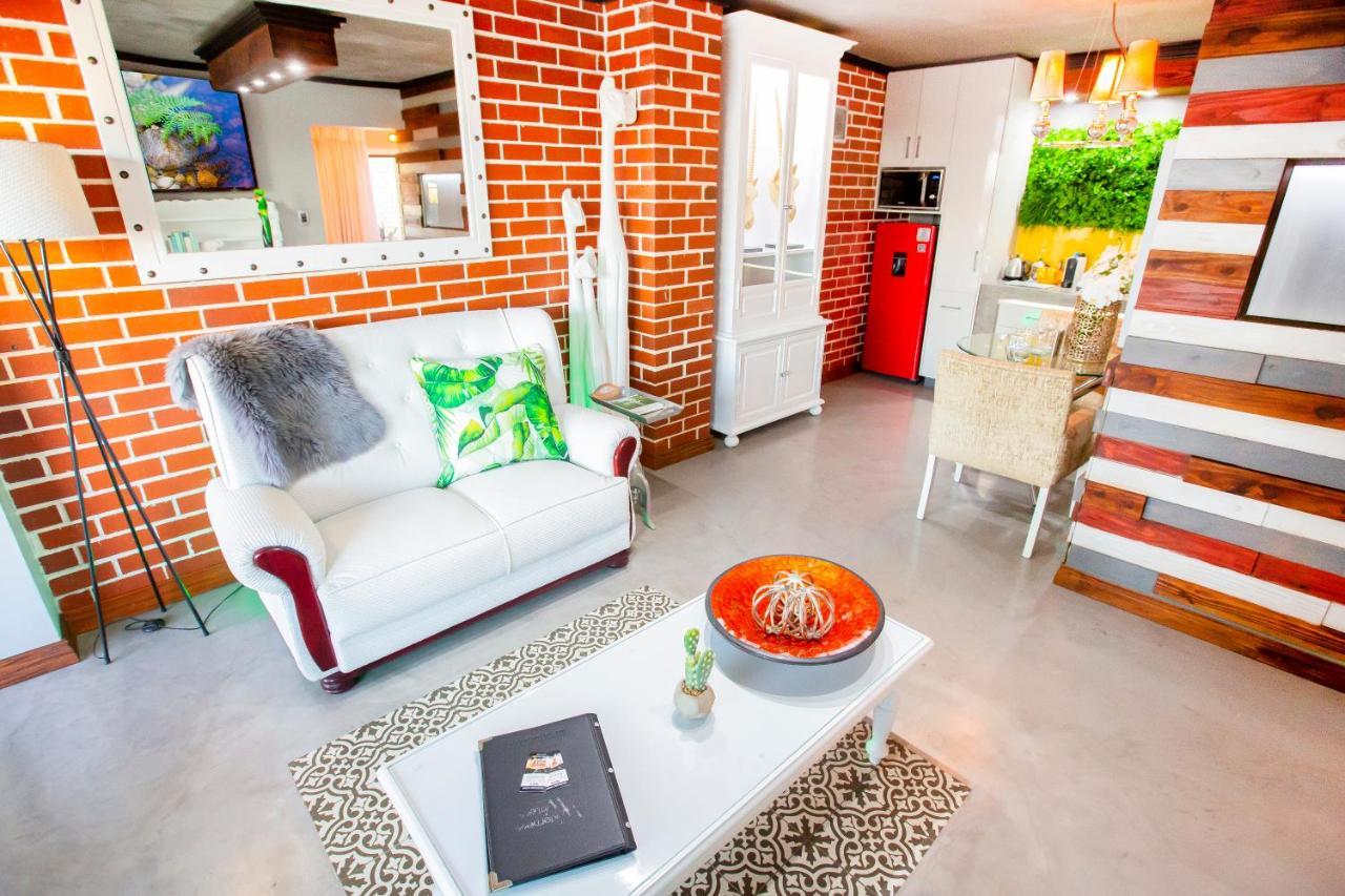 Wilderness Waters Boutique Suites - Adults Only Екстер'єр фото