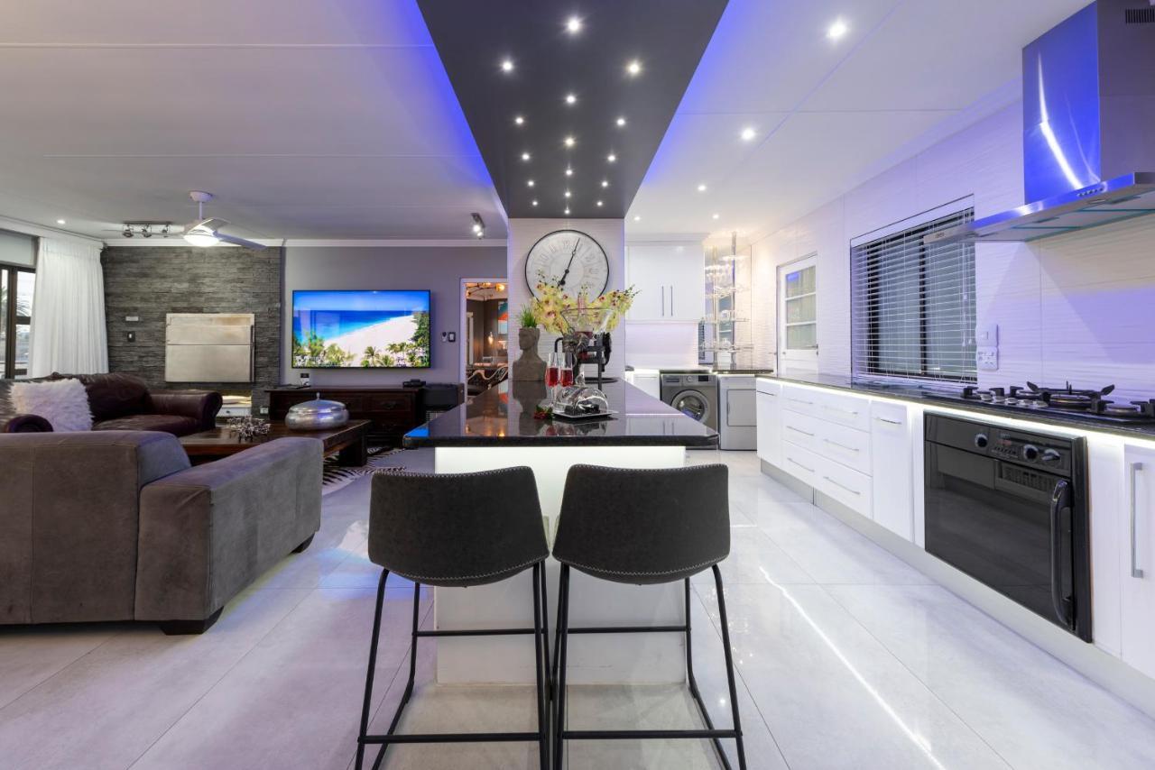 Wilderness Waters Boutique Suites - Adults Only Екстер'єр фото